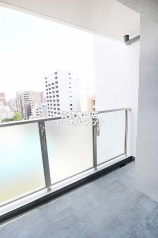 バルコニー　バルコニー付きで採光＆風通し良好！