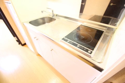 キッチン　同タイプ写真の為、現況優先致します。