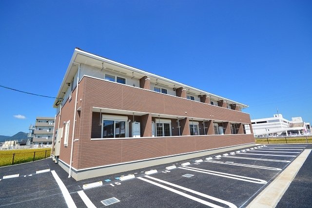 駐車場　駐車場に車を止められます