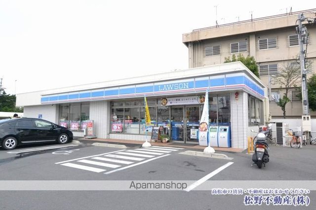 コンビニ　ローソン（コンビニ）まで622m