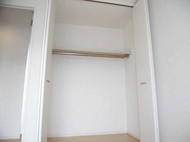 収納　2階洋室　の収納
