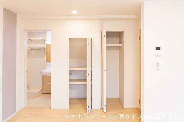 収納　※参考写真　同建築メーカー施工の同間取完成他物件のものです。