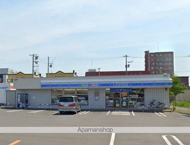 コンビニ　ローソン札幌北３６東一丁目店（コンビニ）まで661m