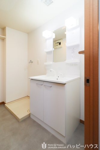 洗面設備　※同物件別部屋参考写真です。現状優先になります。