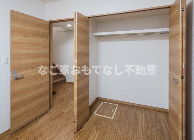 収納　同タイプ写真