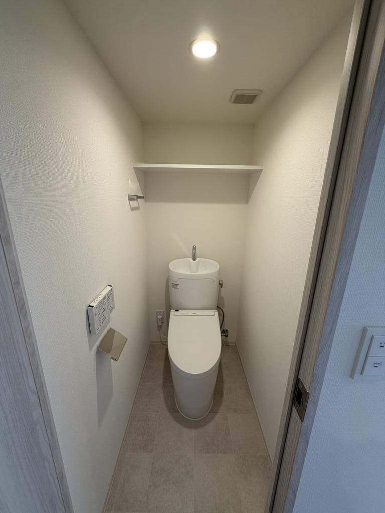 STANDZ四天王寺前夕陽丘のトイレ写真