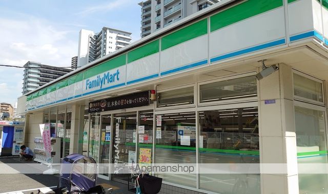 コンビニ　ファミリーマート（コンビニ）まで365m