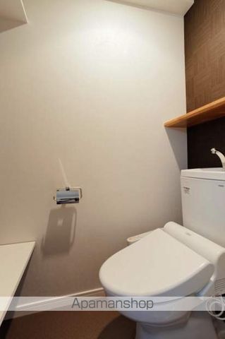西鉄天神大牟田線 西鉄福岡駅 徒歩11分 12階建 築14年のトイレ写真