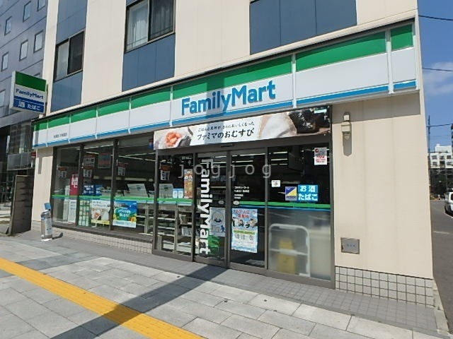 コンビニ　ファミリーマート札幌北1条西店（コンビニ）まで153m
