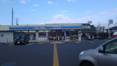 コンビニ　ローソン上尾井戸木二丁目店（コンビニ）まで1082m