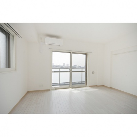 KURITAYA RESIDENCEの居間写真