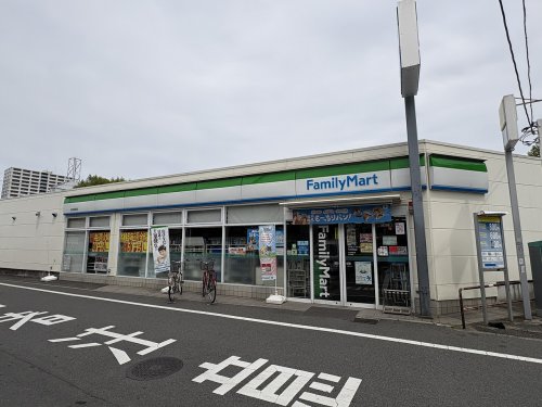 コンビニ　ファミリーマート 矢向駅西店（コンビニ）まで102m