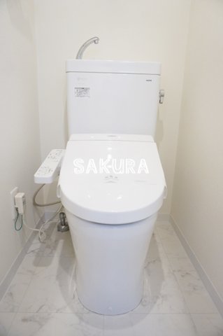 トイレ　嬉しい温水洗浄便座♪