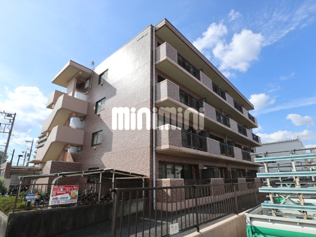 建物外観　閑静な住宅街にあるマンションです