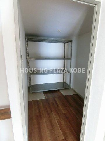 潮見台マンションの内装写真