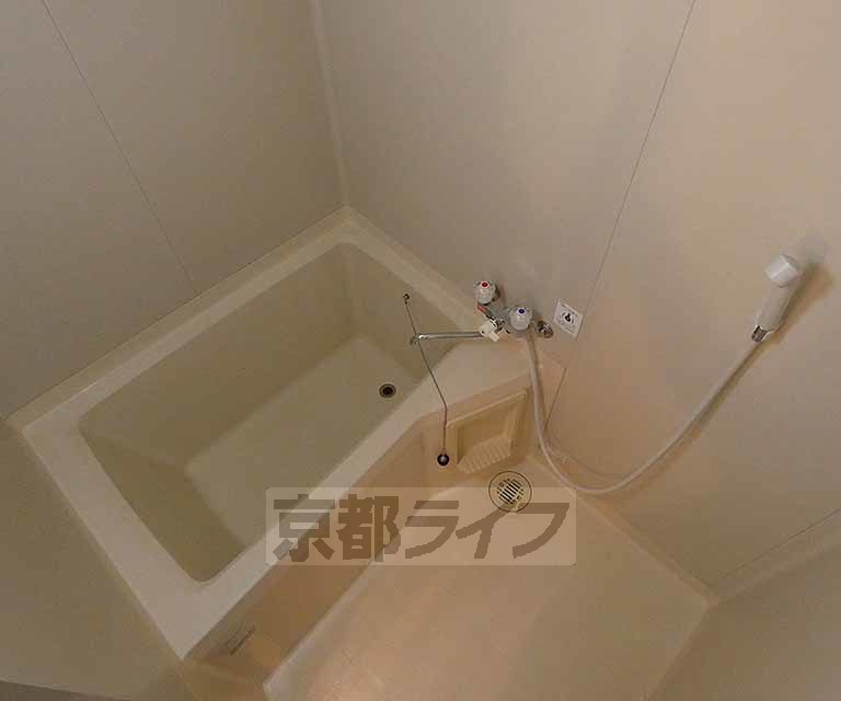 バス・シャワールーム　浴室です。