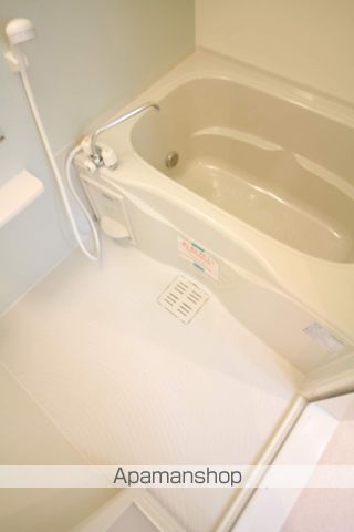 カームネス岡本 IVの風呂写真