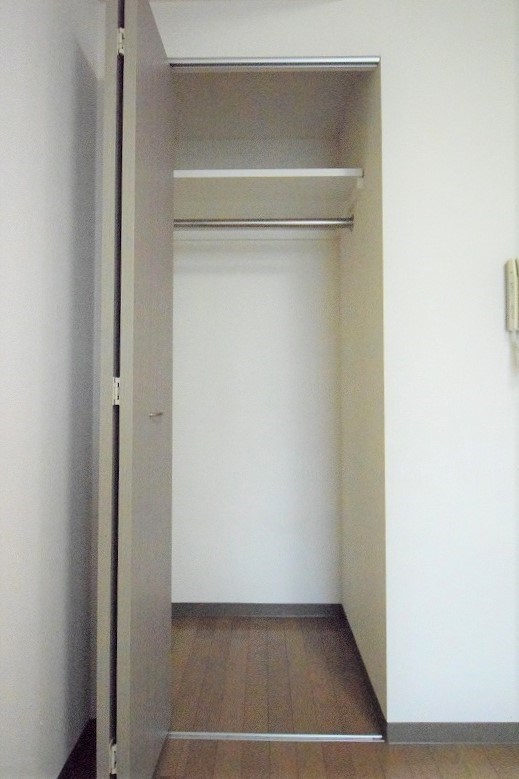 収納　※別部屋の参考写真です。