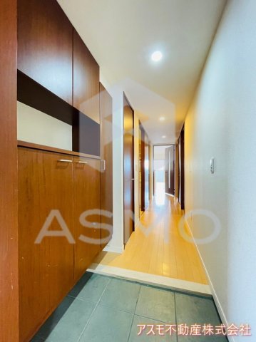 玄関　同マンション別部屋　参考写真