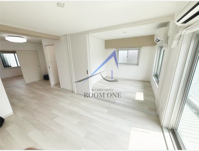 居室・リビング　洋室のお部屋です。