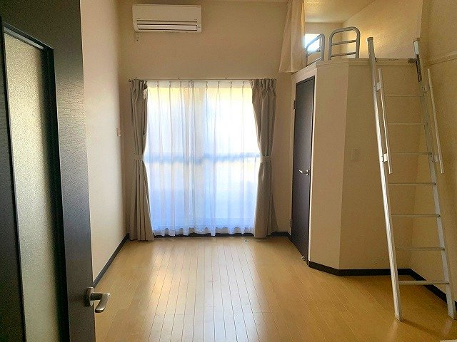 レオネクスト台町の居間写真