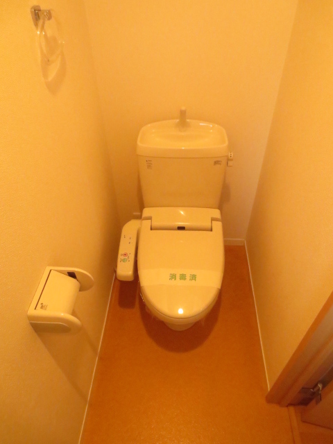 トイレ　別の部屋の写真です