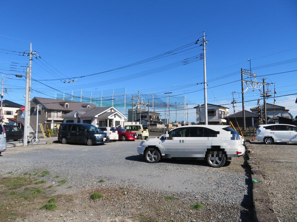 【ガーデンフラットの駐車場】