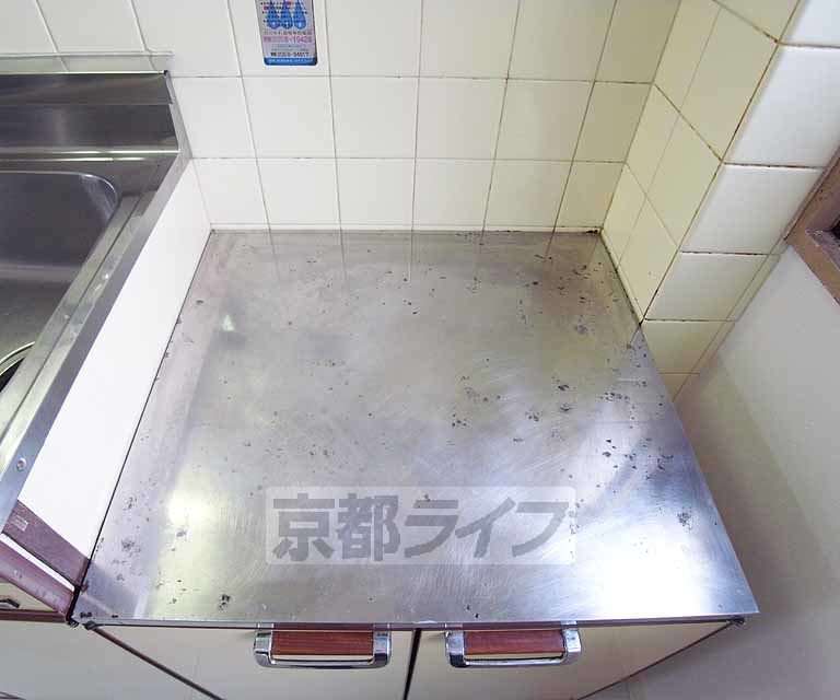 【四条コーポのキッチン】