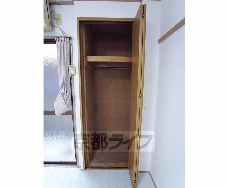 【四条コーポの収納】