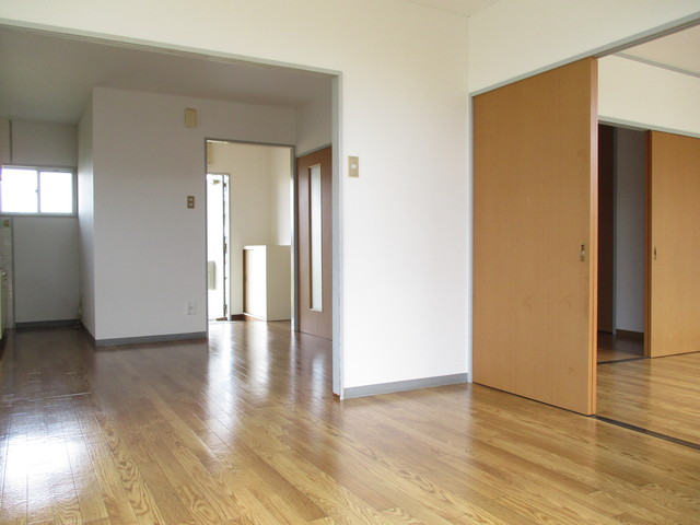 居室・リビング　リビング