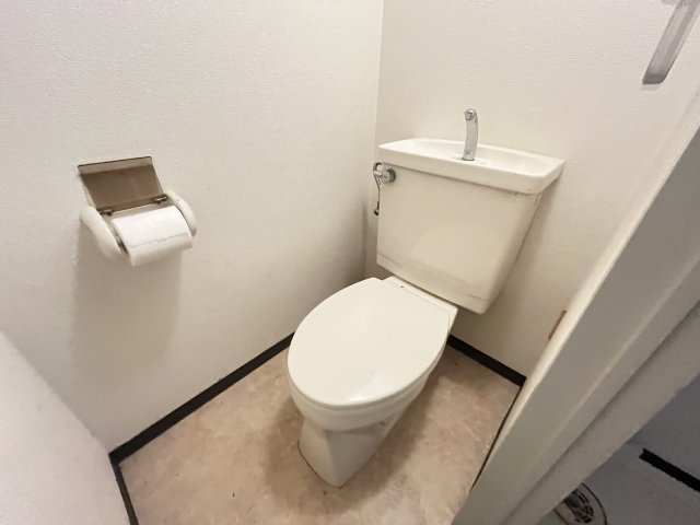 【北区滝野川のマンションのトイレ】