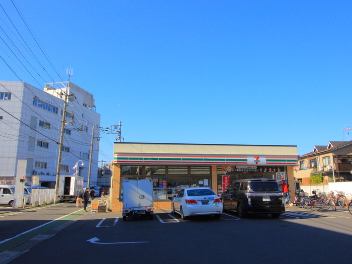 コンビニ　セブンイレブン　板橋教育科学館前（コンビニ）まで224m