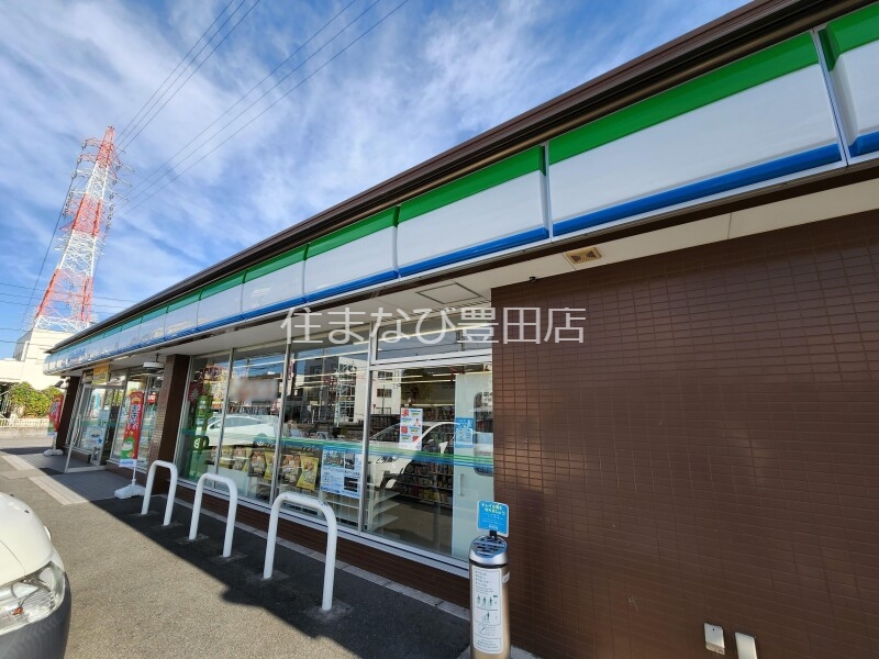 【刈谷市末広町のアパートのコンビニ】