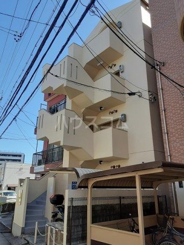 【らっこマンションこつこつの建物外観】