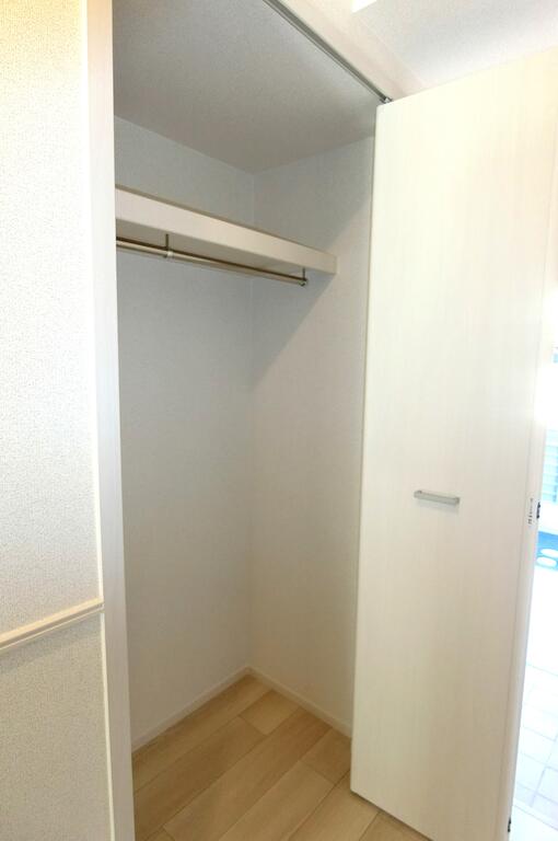 収納　類似物件の写真、配色に違いあり。