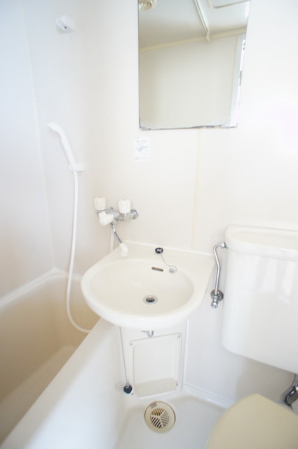 洗面設備　※前回募集時の写真です。