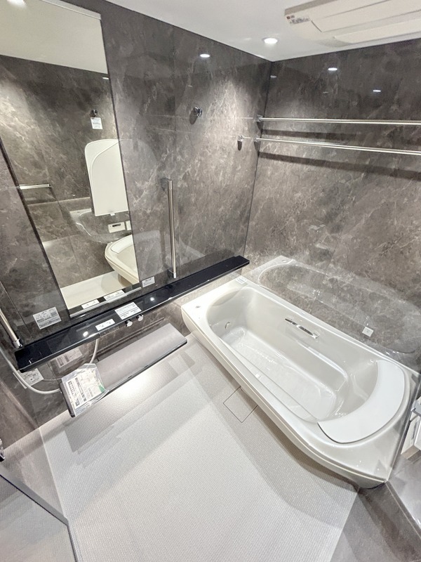 バス・シャワールーム　★追炊き・浴室乾燥機付きのお風呂★