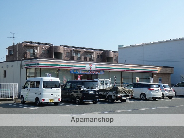 コンビニ　セブンイレブン（コンビニ）まで458m