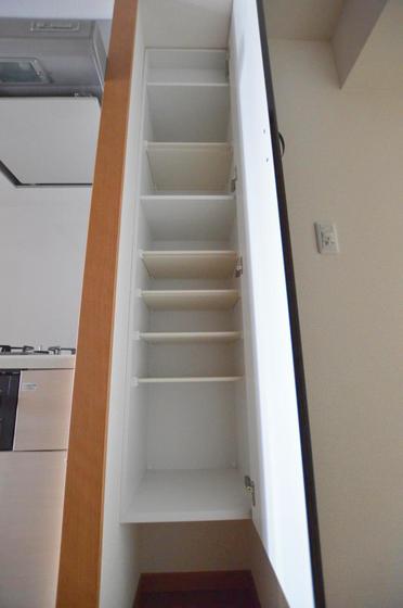 収納　シューズボックス