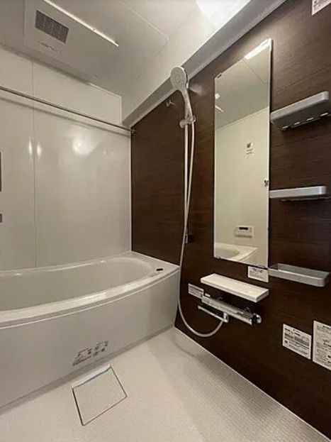 バス・シャワールーム　※別部屋参考写真