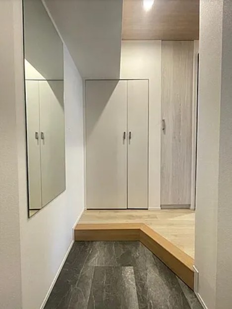 玄関　※別部屋参考写真