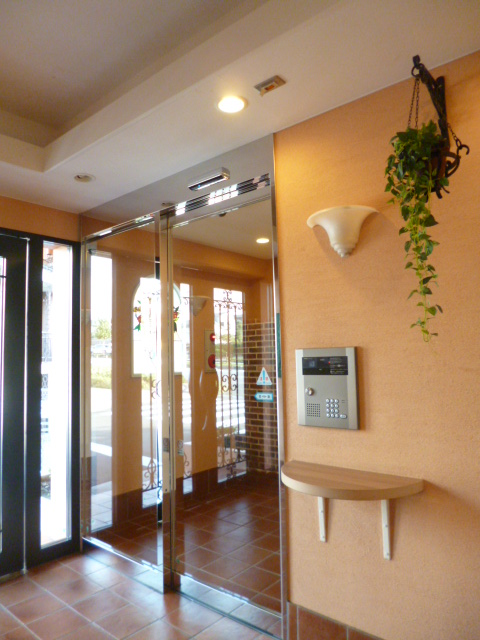 エントランス　オートロック仕様