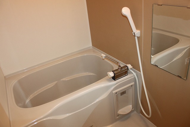 バス・シャワールーム　浴室