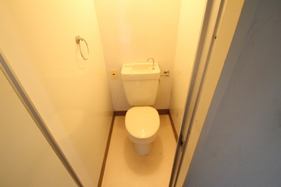 トイレ　※別部屋の写真です