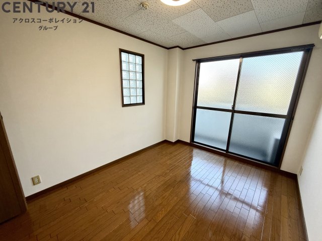 居室・リビング　エアコン付きです