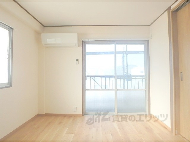 居室・リビング　洋室