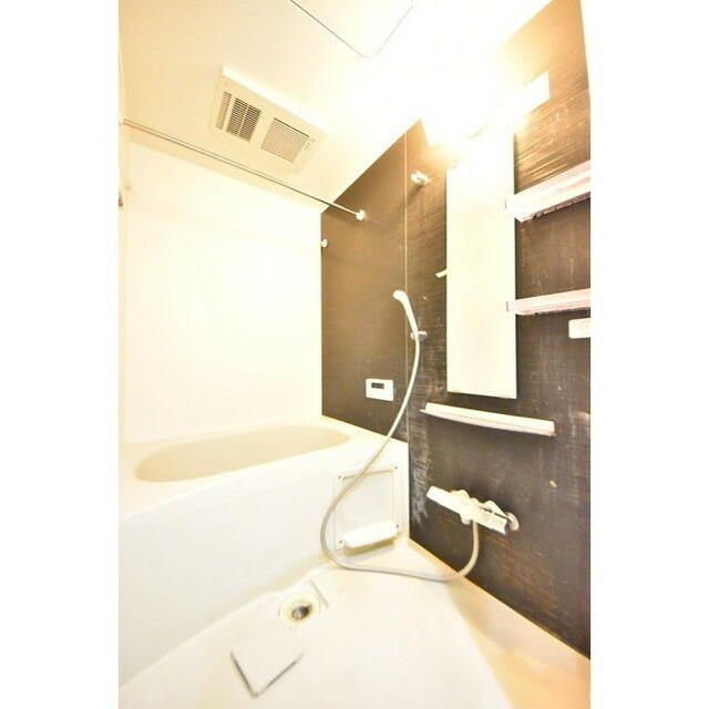 バス・シャワールーム　日々の疲れを癒すお風呂付です