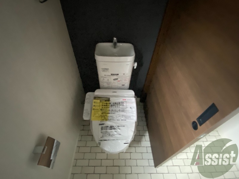 トイレ　トイレは、嬉しいウォシュレット付きです。