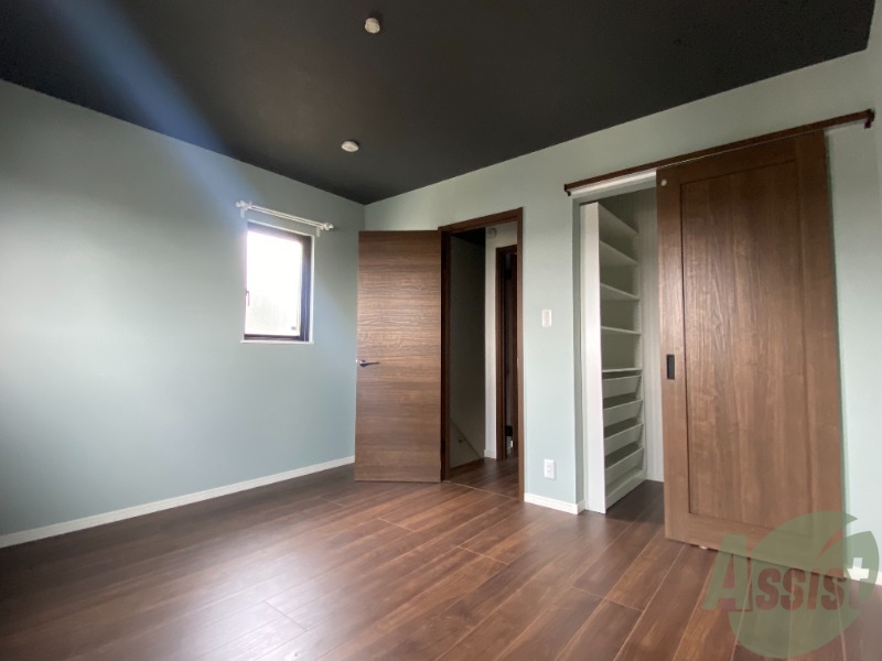 収納　ウォークインクローゼットが付いていて、収納には困らなそう