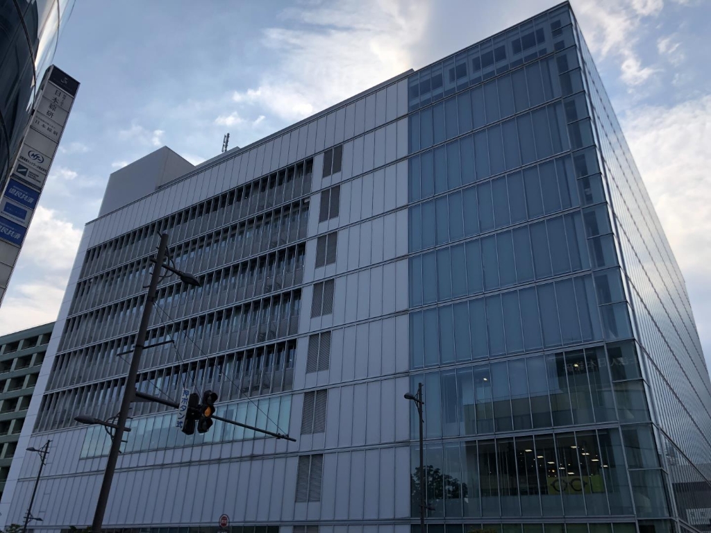 ショッピングセンター　アオッサ（ショッピングセンター）まで815m